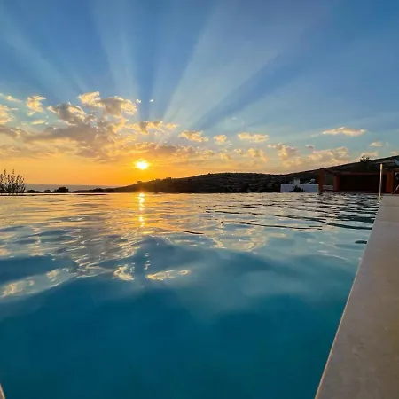 Phaestias Terra Villa *